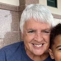 Sitter Profile Image: Linda A.