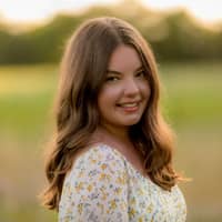 Sitter Profile Image: Naomi P.