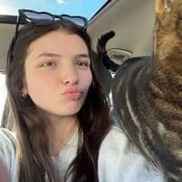 Sitter Profile Image: Nevaeh J.