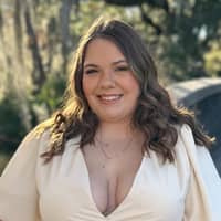 Sitter Profile Image: Elainey H.