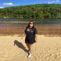 Sitter Profile Image: Mia C.