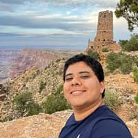 Sitter Profile Image: Caroline E.