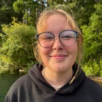 Sitter Profile Image: Frances L.