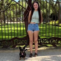 Sitter Profile Image: Amelia D.