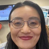 Sitter Profile Image: Jie V.