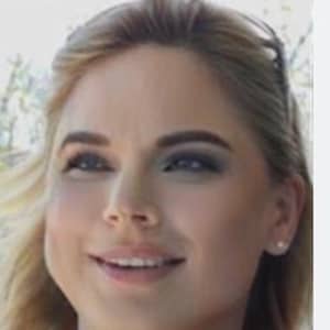 Jakki B.