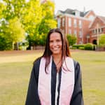 Sitter Profile Image: Evelyn P.