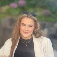 Sitter Profile Image: Jeyda D.