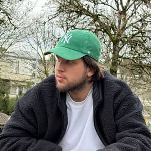 Sitter Profile Image: Denys P.