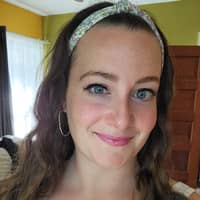 Sitter Profile Image: Lexi T.