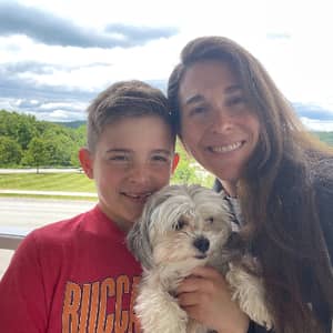 Sitter Profile Image: Laura P.