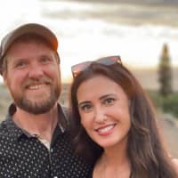 Sitter Profile Image: Carrie & Jonathan H.