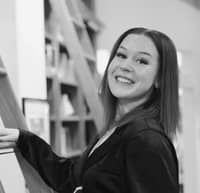 Sitter Profile Image: Mary C.