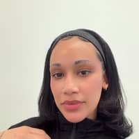 Sitter Profile Image: Stephany V.