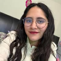 Sitter Profile Image: Valeria M.