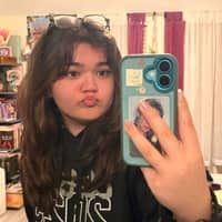 Sitter Profile Image: Zoe L.