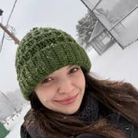 Sitter Profile Image: Christina S.