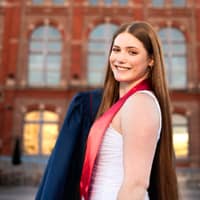 Sitter Profile Image: Lara W.