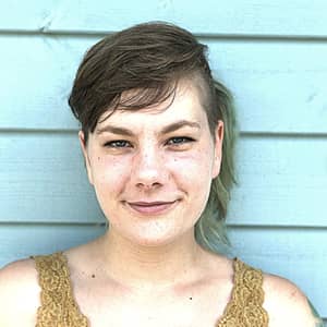 Sitter Profile Image: Julia W.