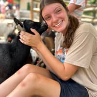 Sitter Profile Image: Emilee P.