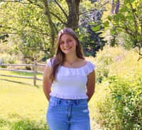 Sitter Profile Image: Olivia R.