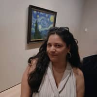 Sitter Profile Image: Andrea V.