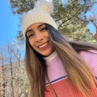 Sitter Profile Image: Naomi B.