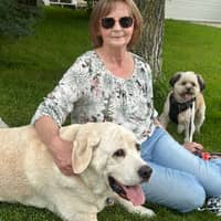 Sitter Profile Image: Leona P.