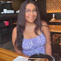 Sitter Profile Image: Eliana K.