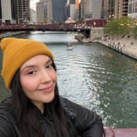 Sitter Profile Image: Leslie V.