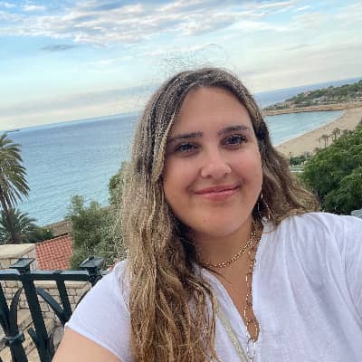 Sitter Profile Image: Nuria M.