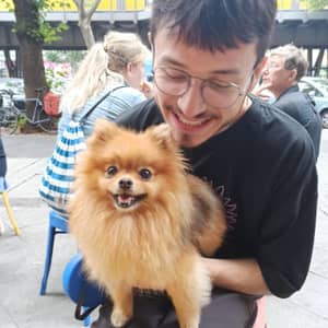 Sitter Profile Image: Eduardo V.