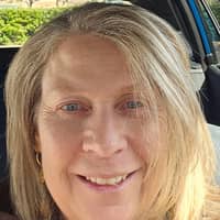 Sitter Profile Image: Cindy F.