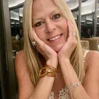 Sitter Profile Image: simone c.