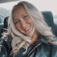 Sitter Profile Image: Victoria W.