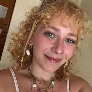 Sitter Profile Image: Zeynep Ö.