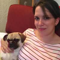 Sitter Profile Image: Laura I.