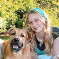 Sitter Profile Image: julia b.