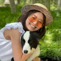 Sitter Profile Image: Shihuan Z.