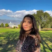 Sitter Profile Image: Maria N.