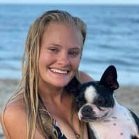 Sitter Profile Image: Stephanie K.