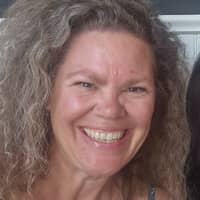 Sitter Profile Image: Julie C.