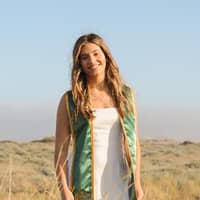 Sitter Profile Image: Riley L.