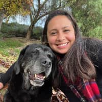 Sitter Profile Image: Yesenia H.