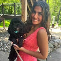 Sitter Profile Image: Nora K.