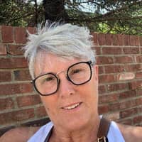 Sitter Profile Image: Susan W.