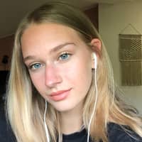 Immagine del profilo del sitter: laura v.