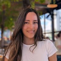 Sitter Profile Image: Carolina M.