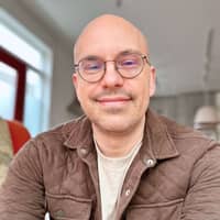Sitter Profile Image: Jean-Francois G.