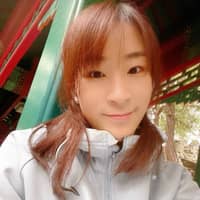 Sitter Profile Image: Lingjuan Y.